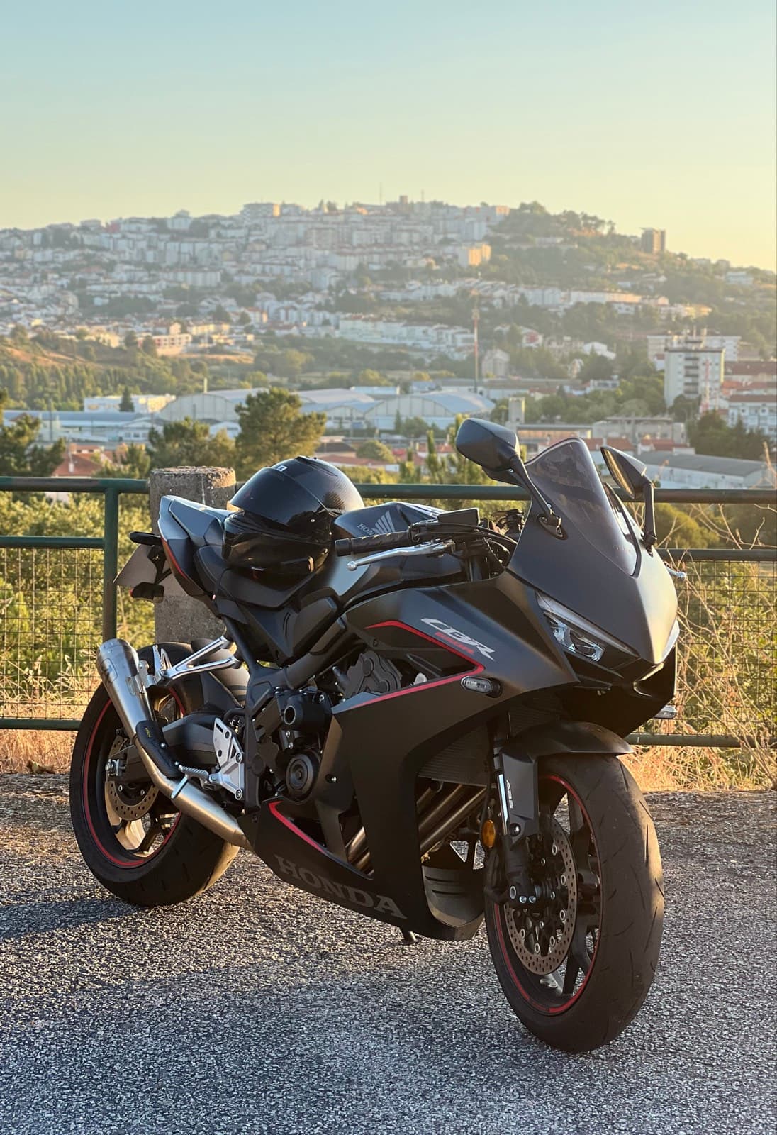 Honda CBR650R 2025